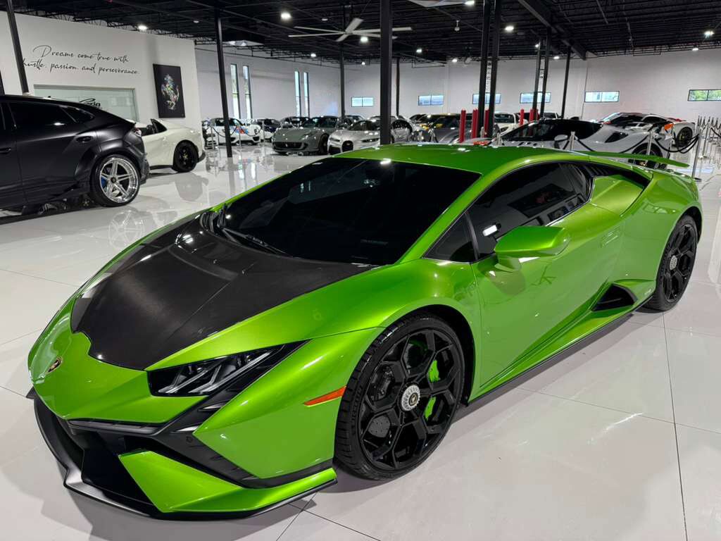 2023 Lamborghini Huracan Tecnica Verde Selvans paint/calipers, Ad Personam interior, centerlock wheels AND MORE!!