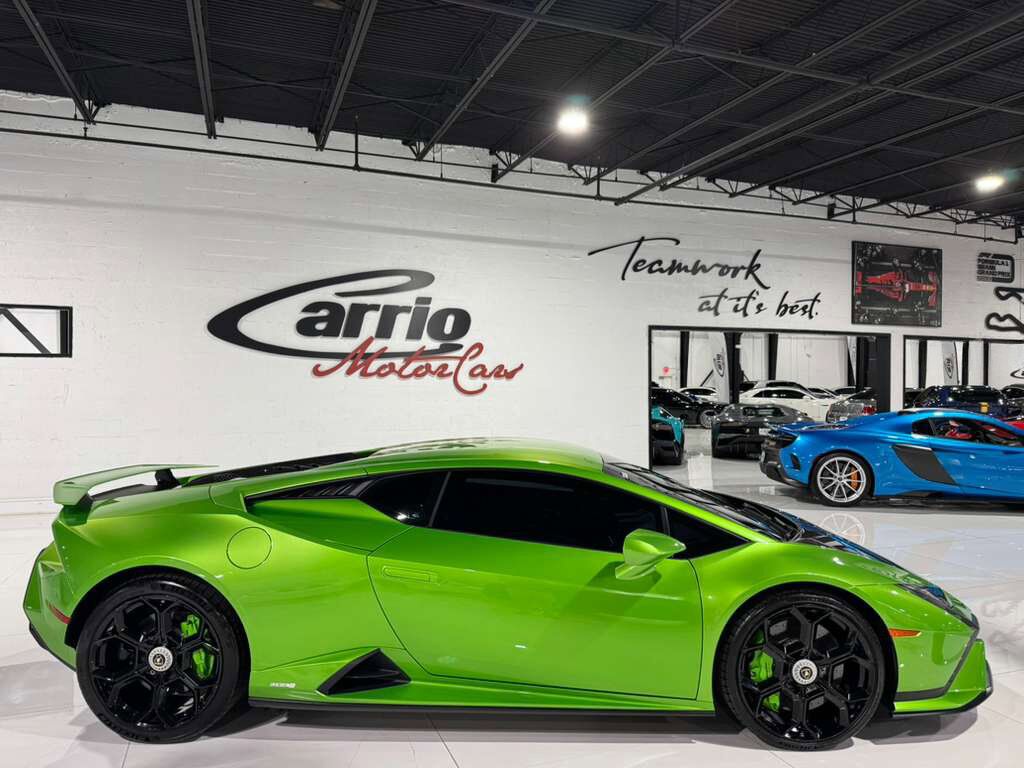 2023 Lamborghini Huracan Tecnica Verde Selvans paint/calipers, Ad Personam interior, centerlock wheels AND MORE!! Fort Lauderdale FL