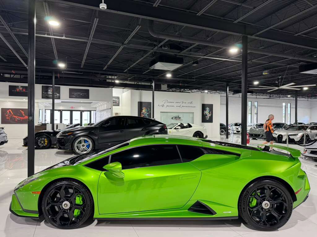 2023 Lamborghini Huracan Tecnica Verde Selvans paint/calipers, Ad Personam interior, centerlock wheels AND MORE!! Fort Lauderdale FL