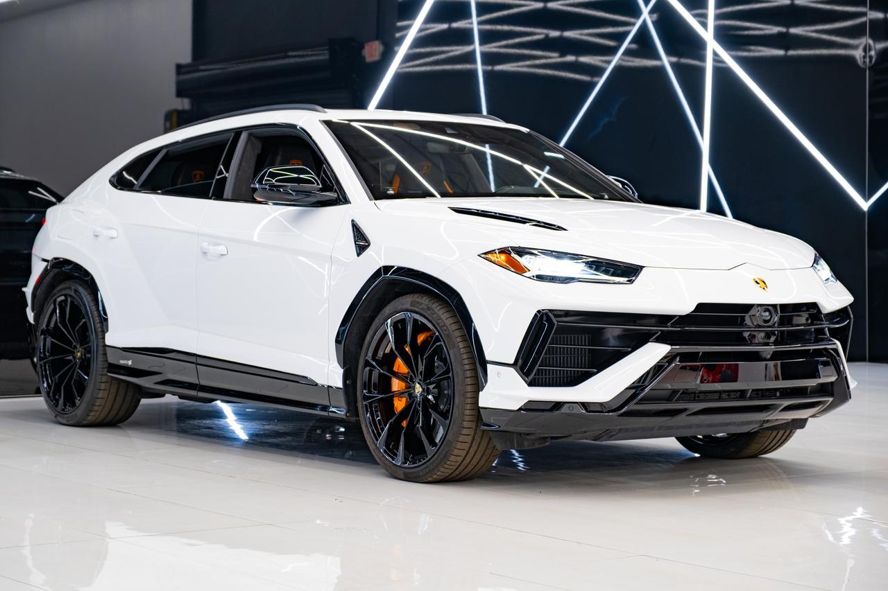 2023 Lamborghini Urus