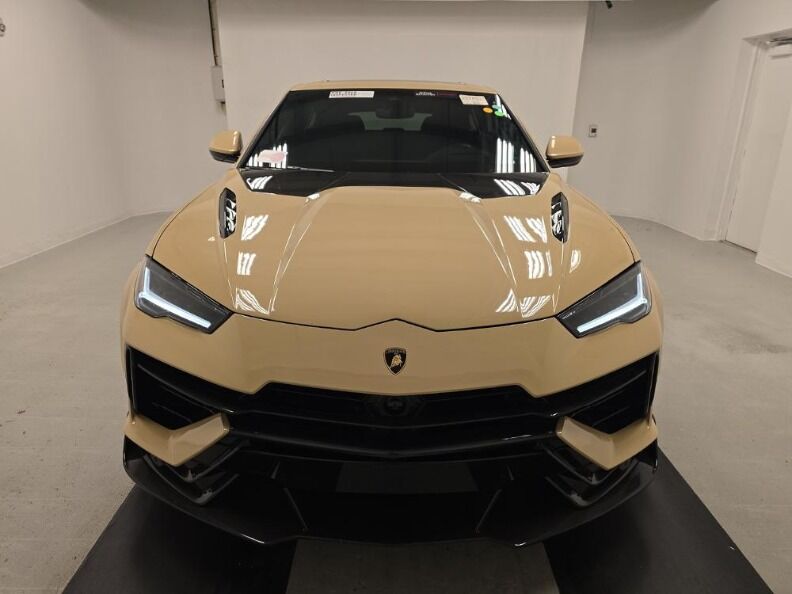 2023 Lamborghini Urus Miami FL