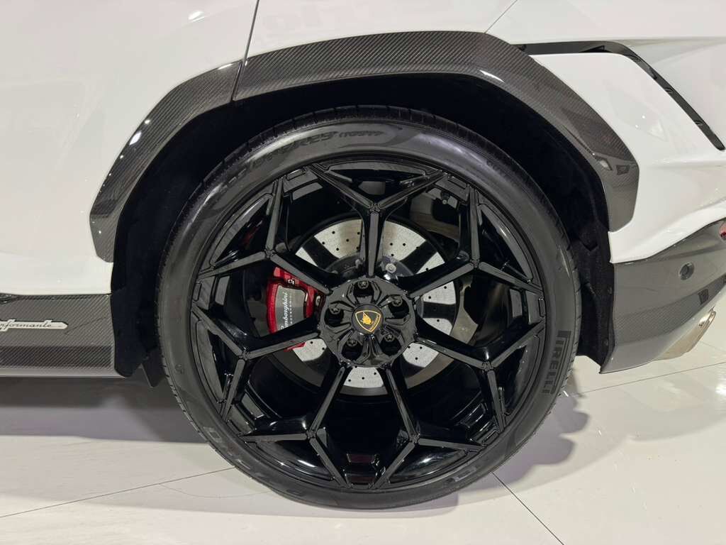 2023 Lamborghini Urus Performante Bianco Monocerus paint, Bang & Olufsen audio, carbon galore & MORE!! Fort Lauderdale FL