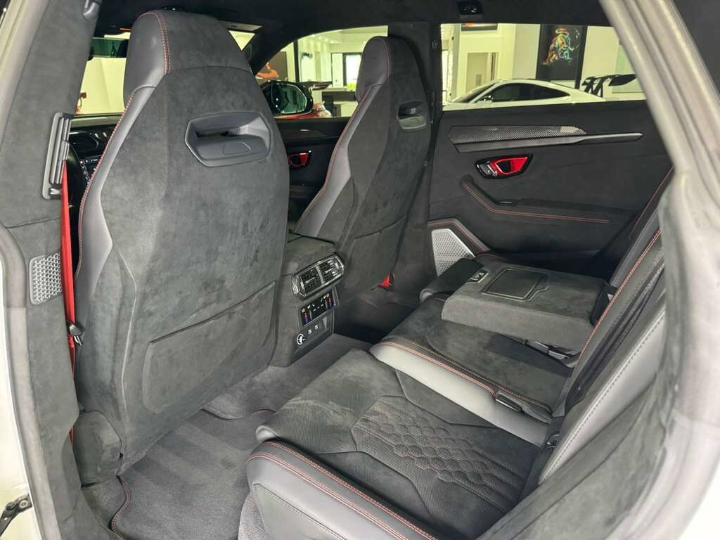 2023 Lamborghini Urus Performante Bianco Monocerus paint, Bang & Olufsen audio, carbon galore & MORE!! Fort Lauderdale FL