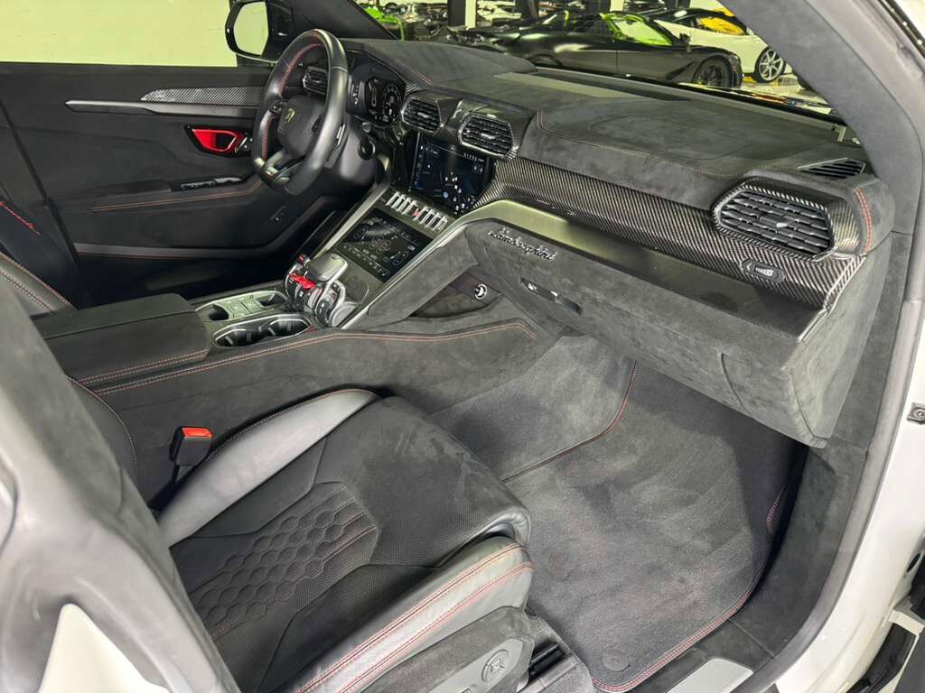 2023 Lamborghini Urus Performante Bianco Monocerus paint, Bang & Olufsen audio, carbon galore & MORE!! Fort Lauderdale FL