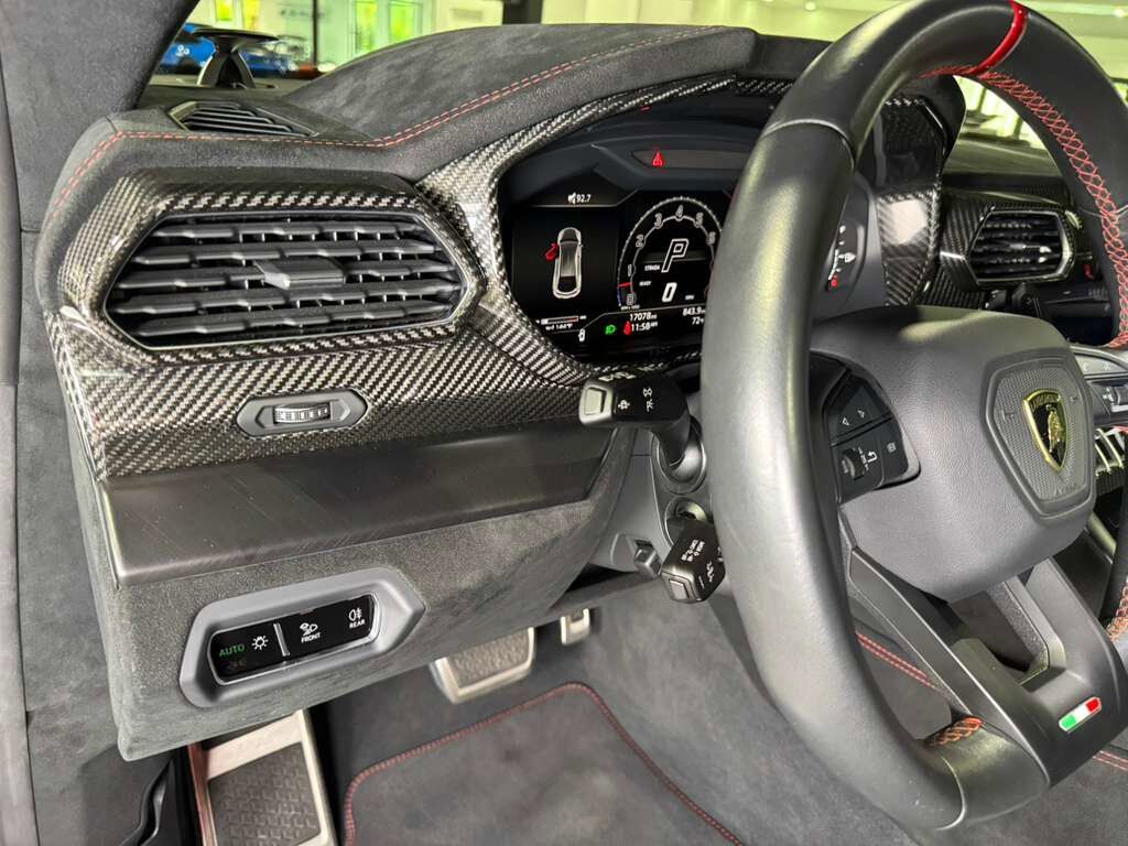 2023 Lamborghini Urus Performante Bianco Monocerus paint, Bang & Olufsen audio, carbon galore & MORE!! Fort Lauderdale FL