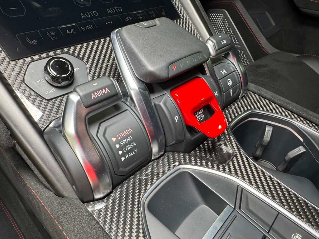 2023 Lamborghini Urus Performante Bianco Monocerus paint, Bang & Olufsen audio, carbon galore & MORE!! Fort Lauderdale FL