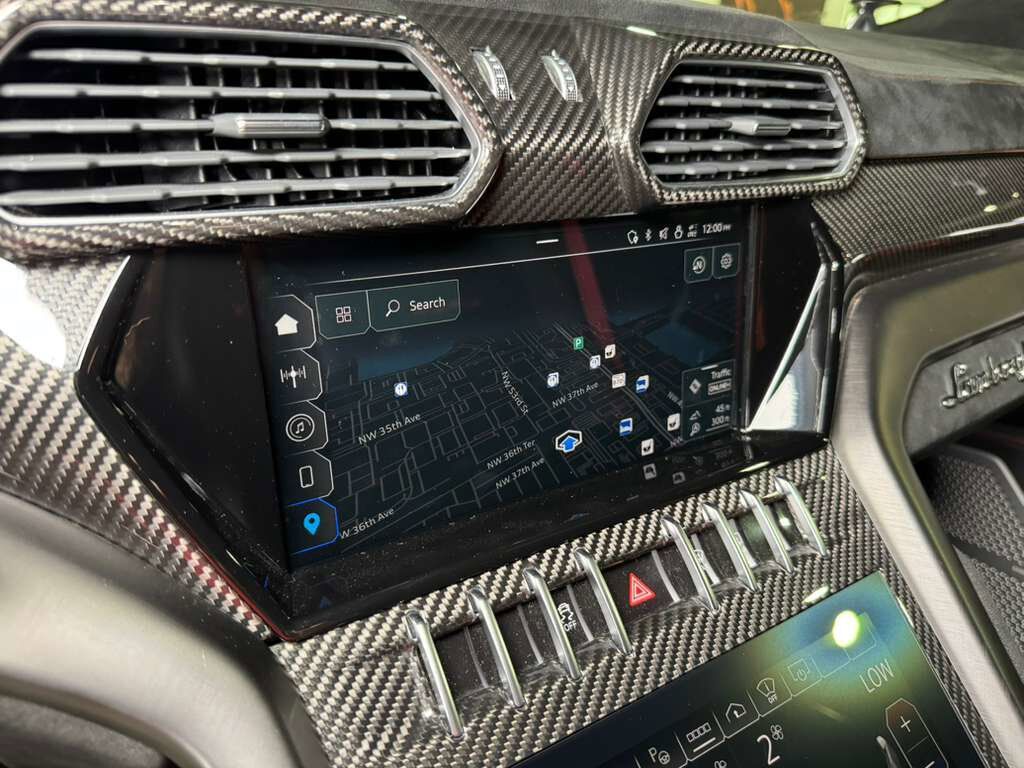 2023 Lamborghini Urus Performante Bianco Monocerus paint, Bang & Olufsen audio, carbon galore & MORE!! Fort Lauderdale FL