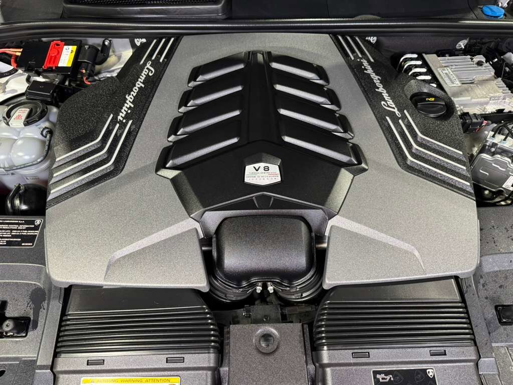 2023 Lamborghini Urus Performante Bianco Monocerus paint, Bang & Olufsen audio, carbon galore & MORE!! Fort Lauderdale FL