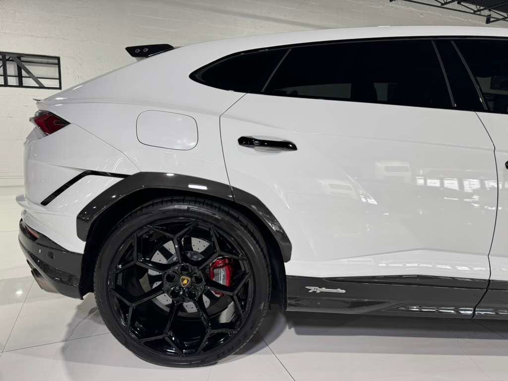 2023 Lamborghini Urus Performante Bianco Monocerus paint, Bang & Olufsen audio, carbon galore & MORE!! Fort Lauderdale FL