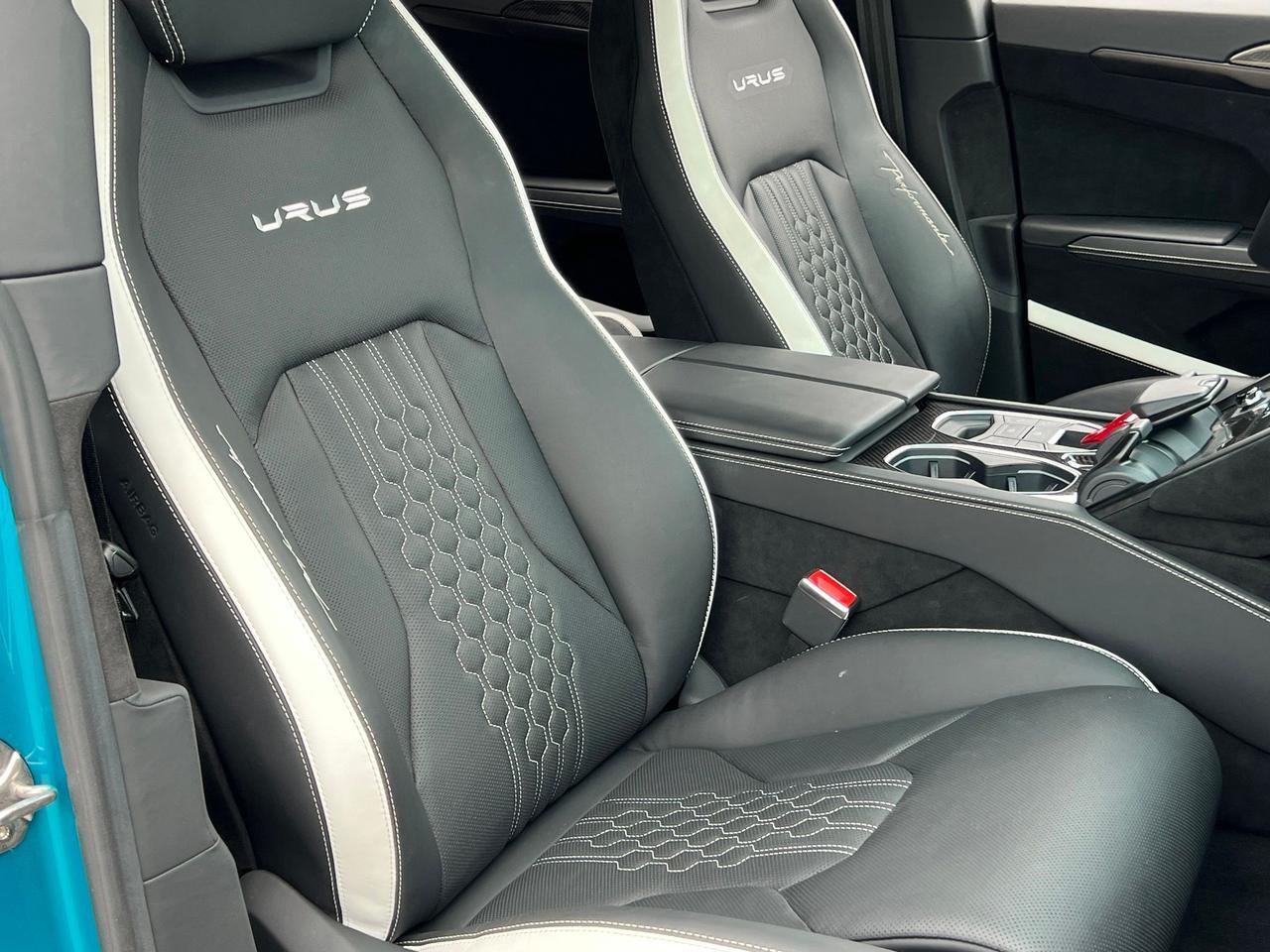 2023 Lamborghini Urus Performante - Photo 21