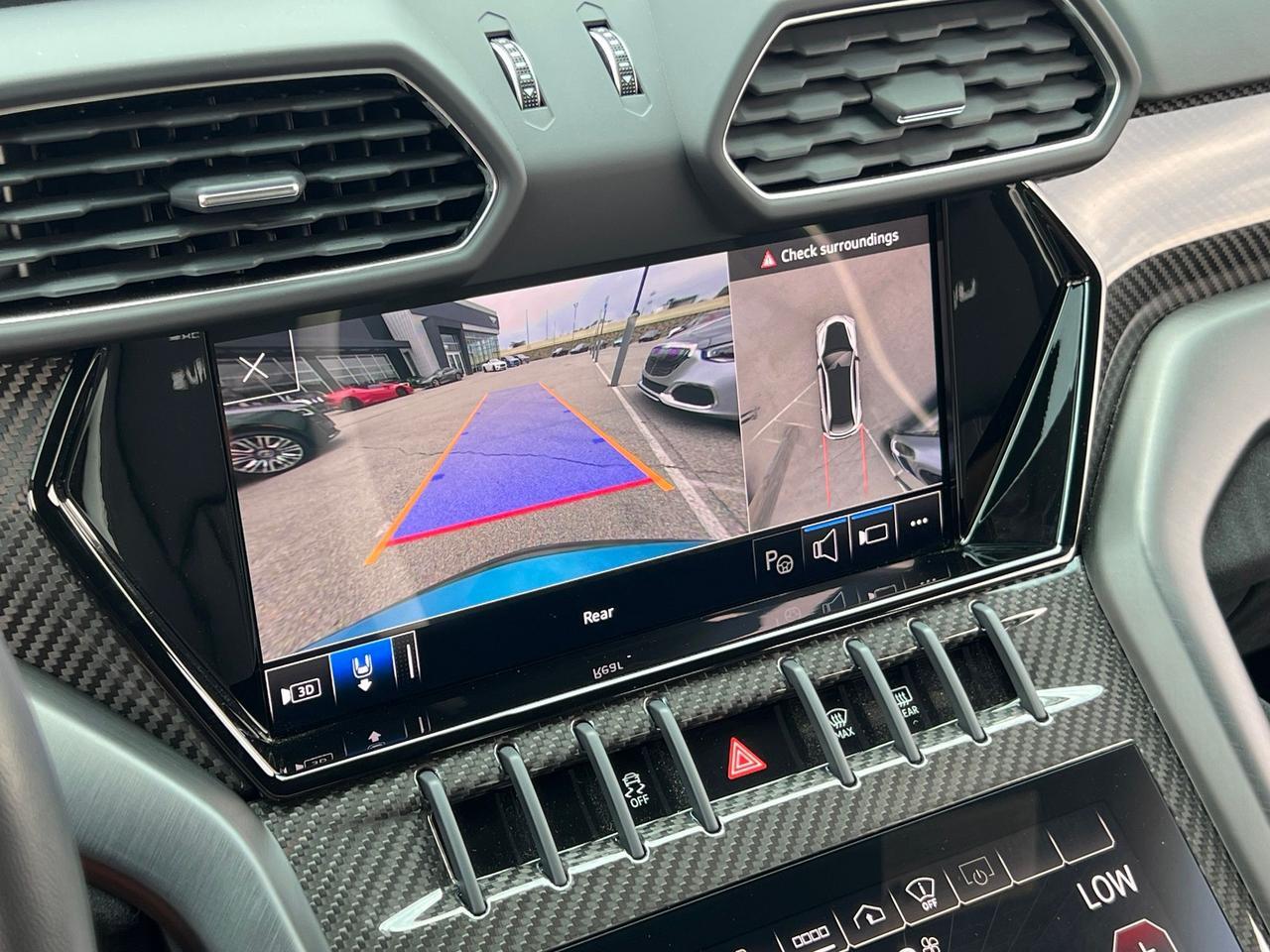2023 Lamborghini Urus Performante - Photo 32