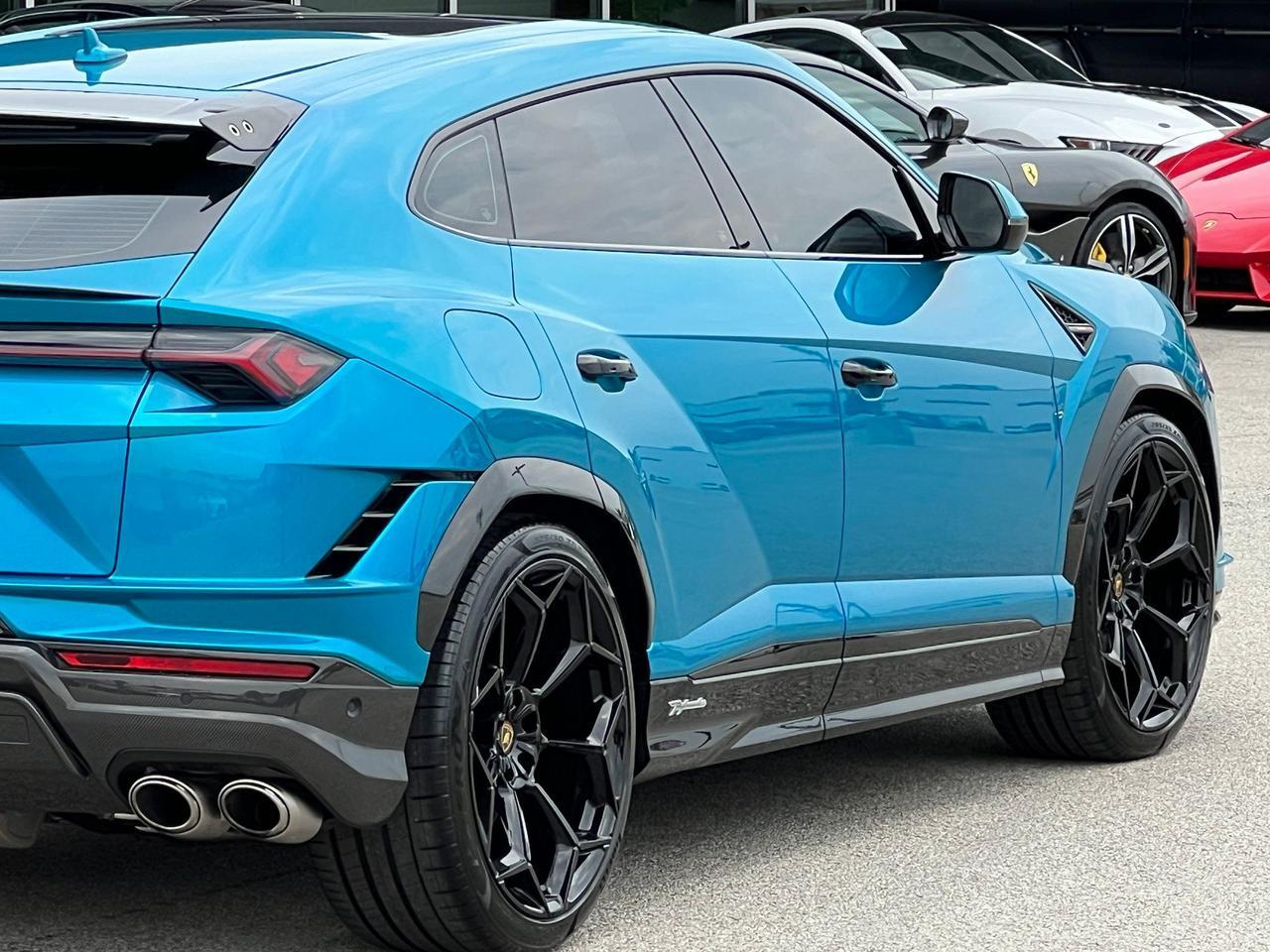 2023 Lamborghini Urus Performante - Photo 9