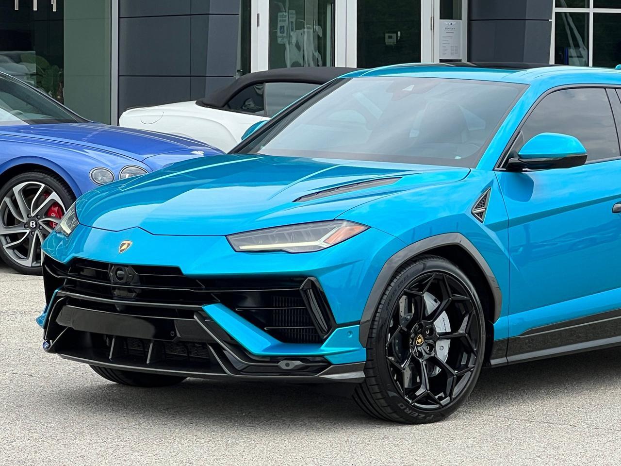 2023 Lamborghini Urus Performante - Photo 12