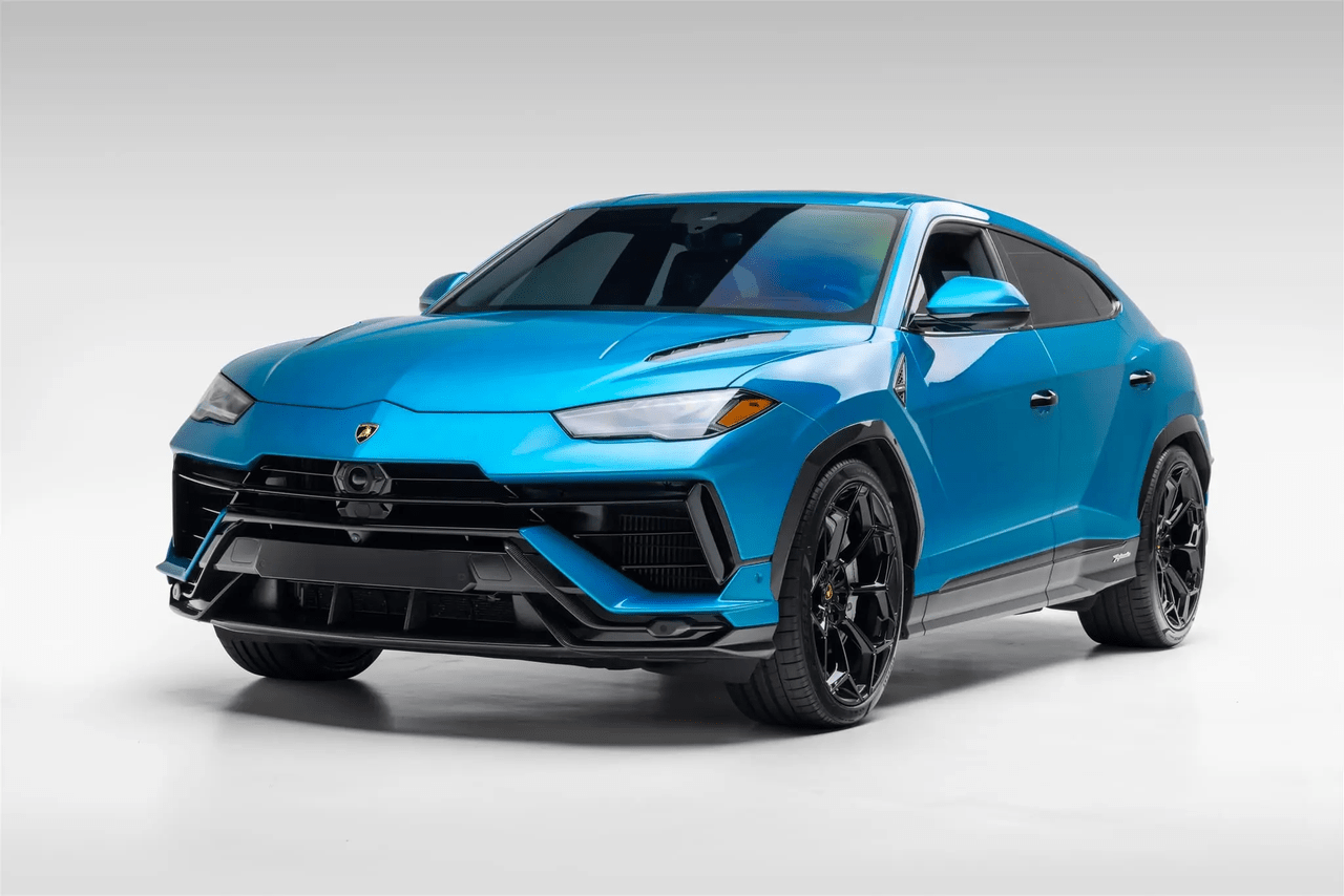 2023 Lamborghini Urus Performante