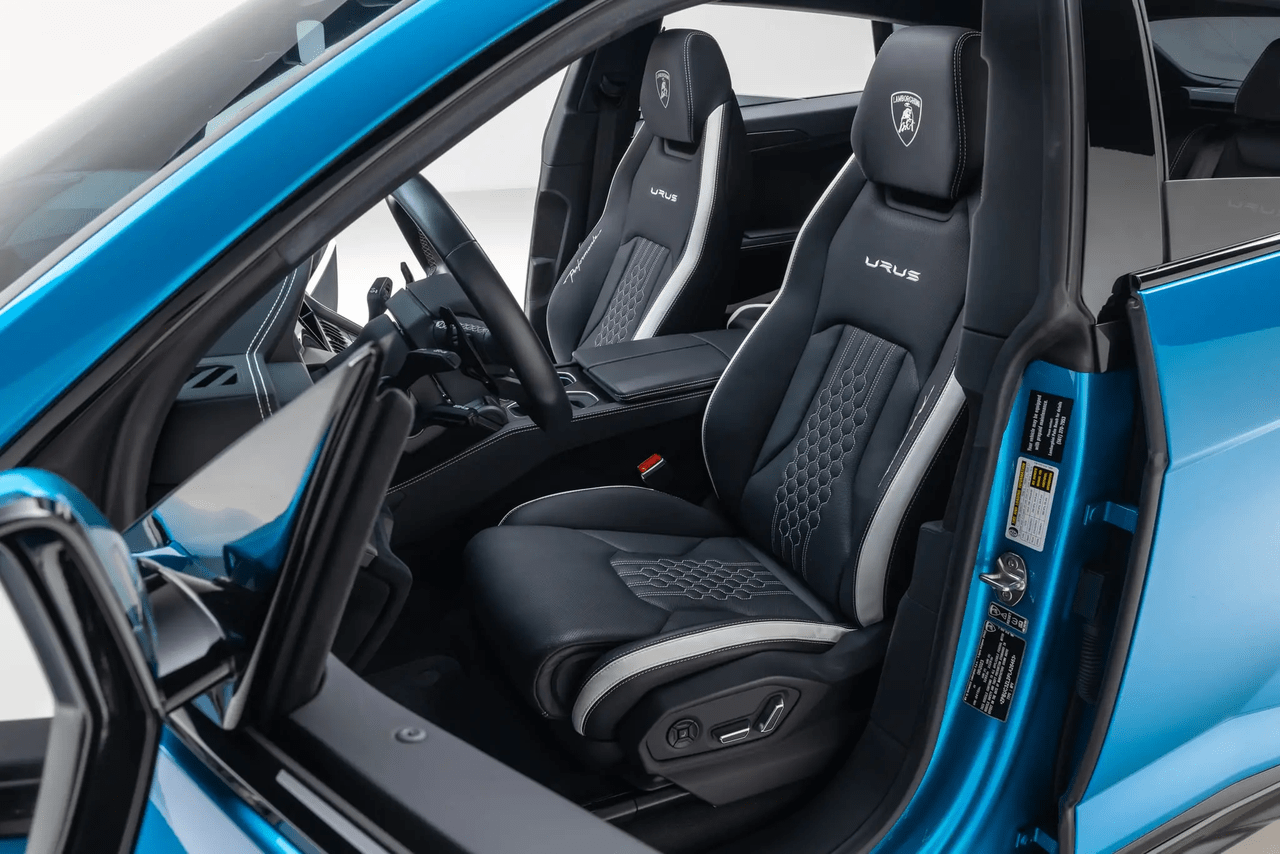 2023 Lamborghini Urus Performante