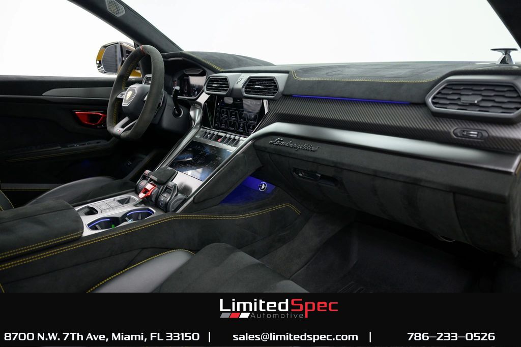 2023 Lamborghini Urus Performante Miami FL