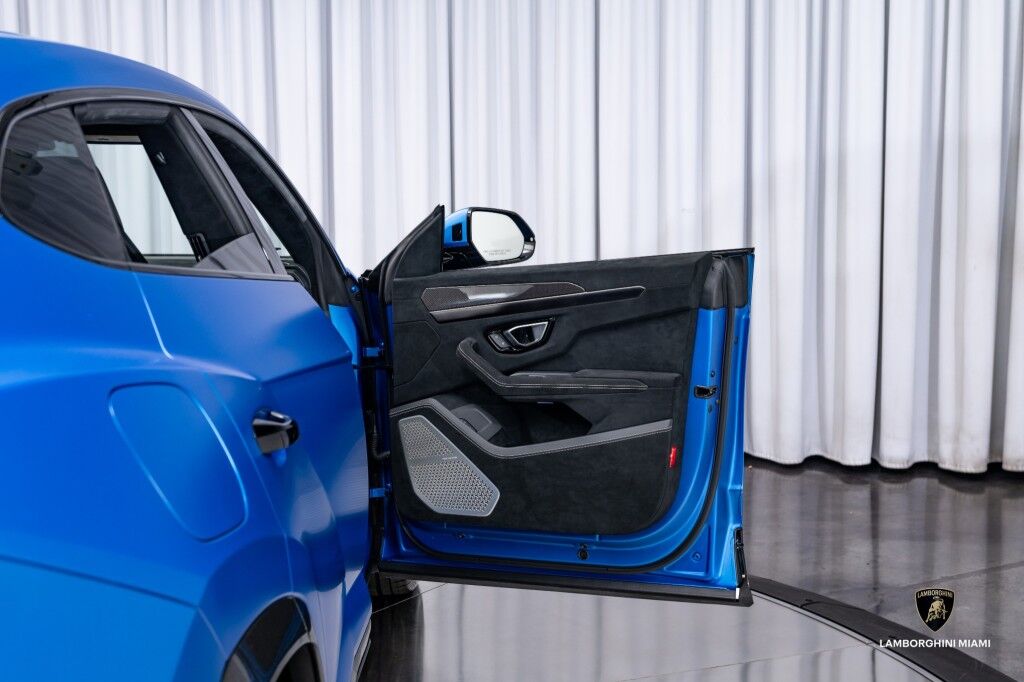 2023 Lamborghini Urus Performante North Miami Beach FL
