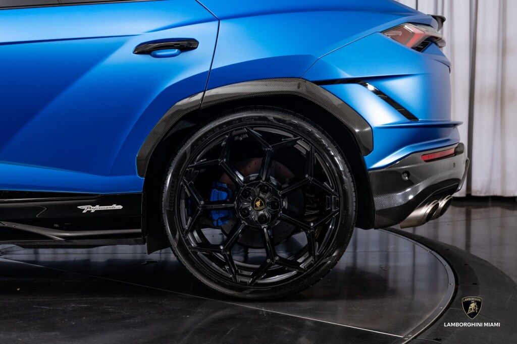 2023 Lamborghini Urus Performante North Miami Beach FL