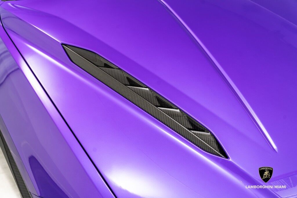 2023 Lamborghini Urus Performante