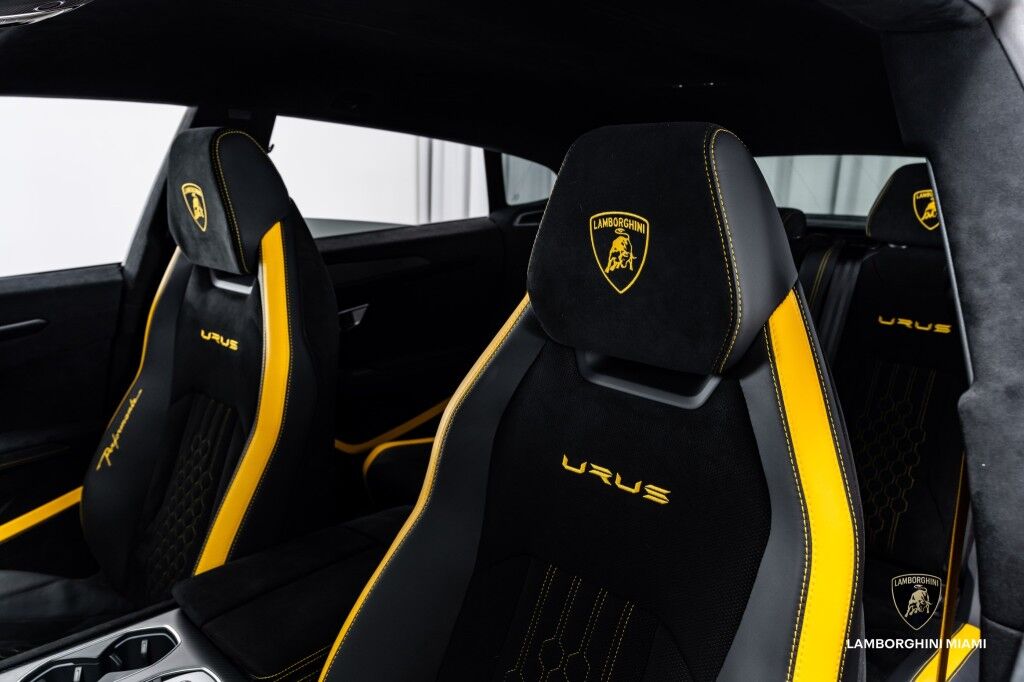 2023 Lamborghini Urus Performante North Miami Beach FL