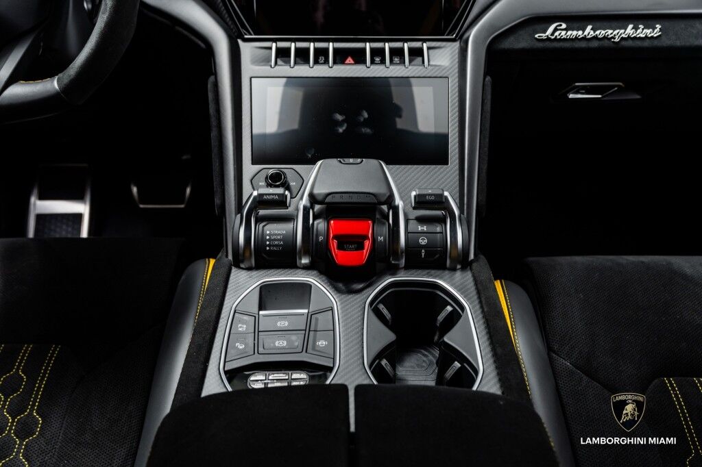 2023 Lamborghini Urus Performante North Miami Beach FL