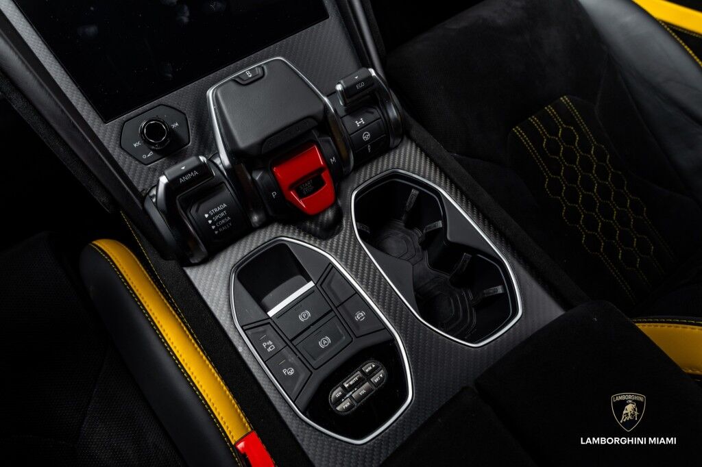 2023 Lamborghini Urus Performante North Miami Beach FL
