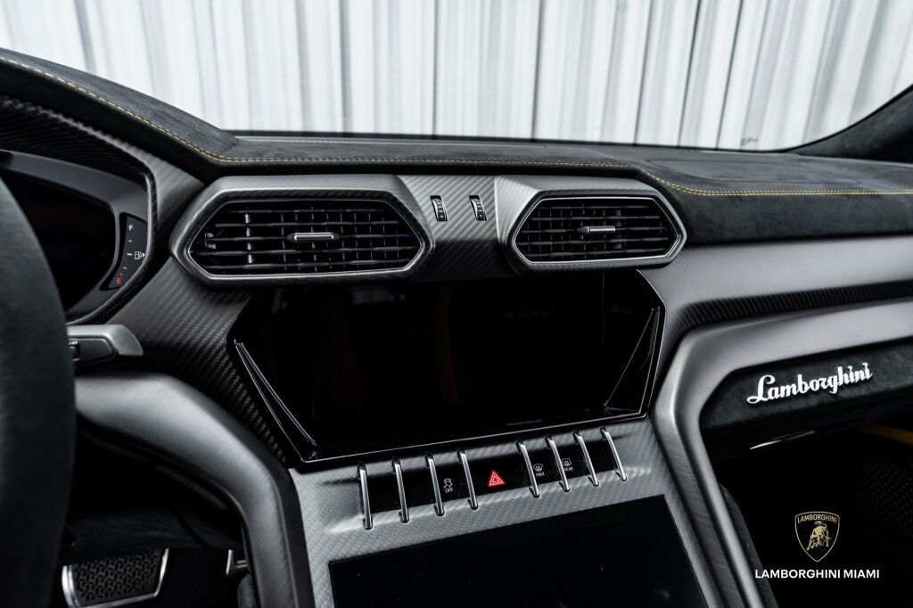 2023 Lamborghini Urus Performante North Miami Beach FL