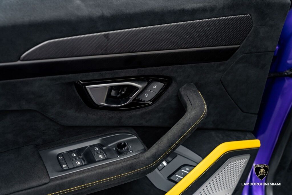 2023 Lamborghini Urus Performante North Miami Beach FL