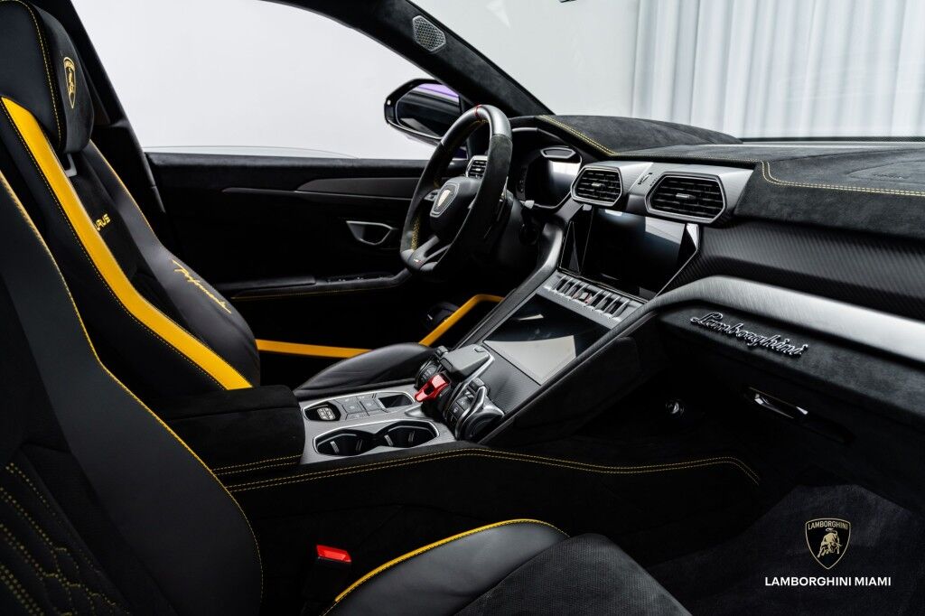 2023 Lamborghini Urus Performante North Miami Beach FL