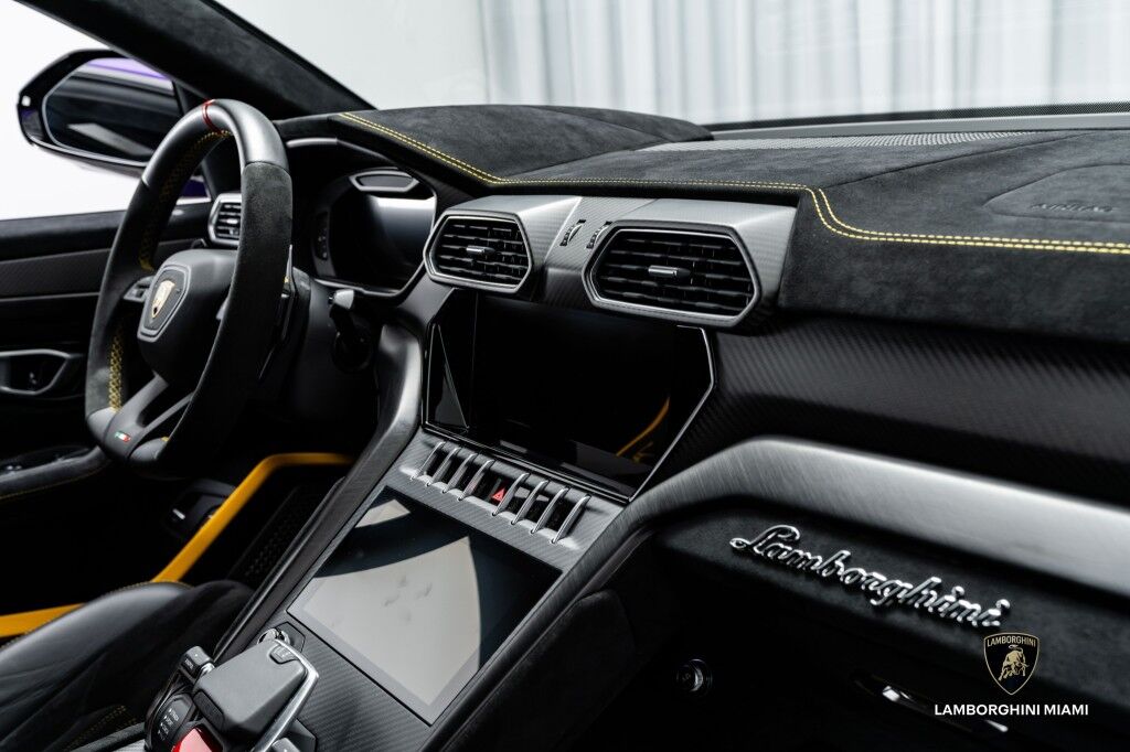 2023 Lamborghini Urus Performante North Miami Beach FL