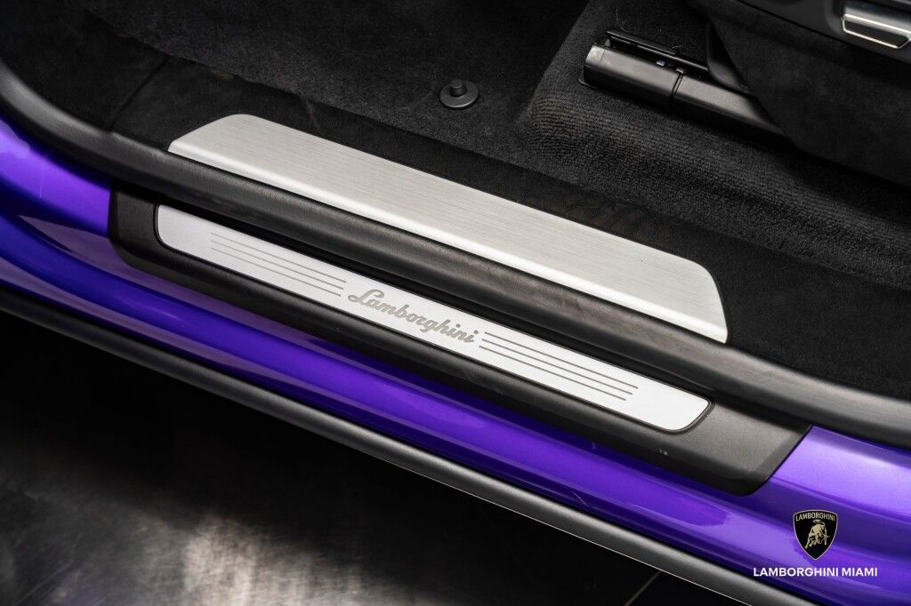 2023 Lamborghini Urus Performante North Miami Beach FL