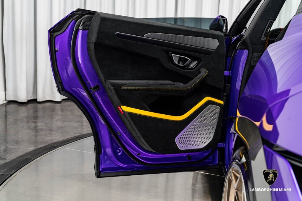 2023 Lamborghini Urus Performante North Miami Beach FL