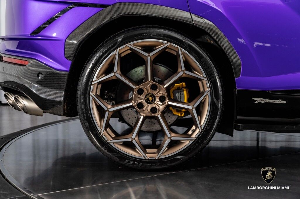 2023 Lamborghini Urus Performante North Miami Beach FL