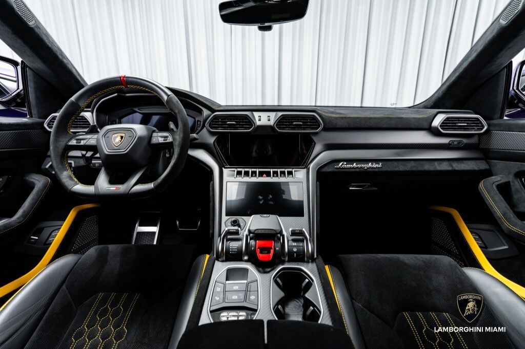2023 Lamborghini Urus Performante North Miami Beach FL