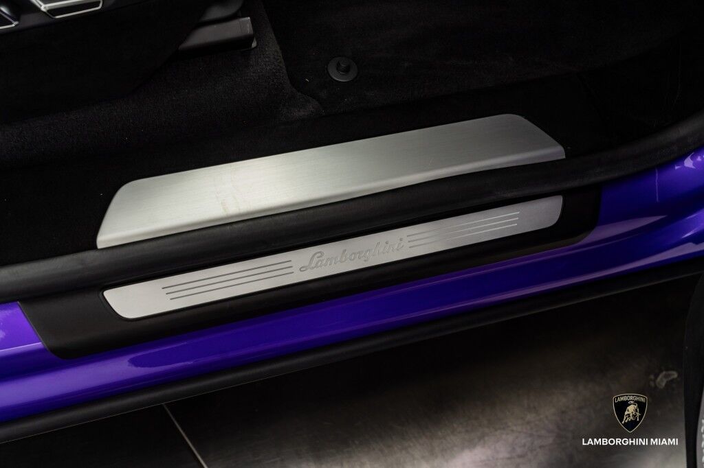 2023 Lamborghini Urus Performante North Miami Beach FL