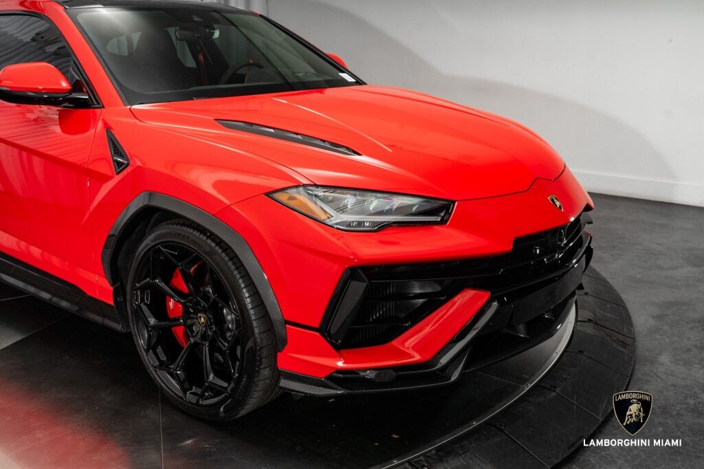 2023 Lamborghini Urus Performante