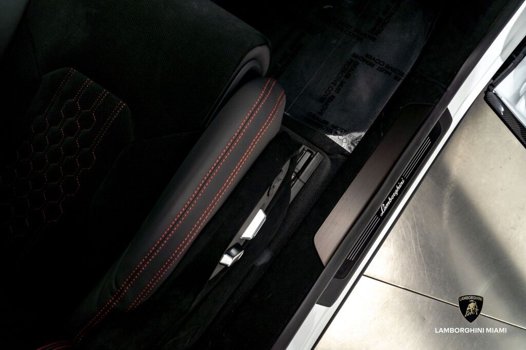 2023 Lamborghini Urus Performante North Miami Beach FL