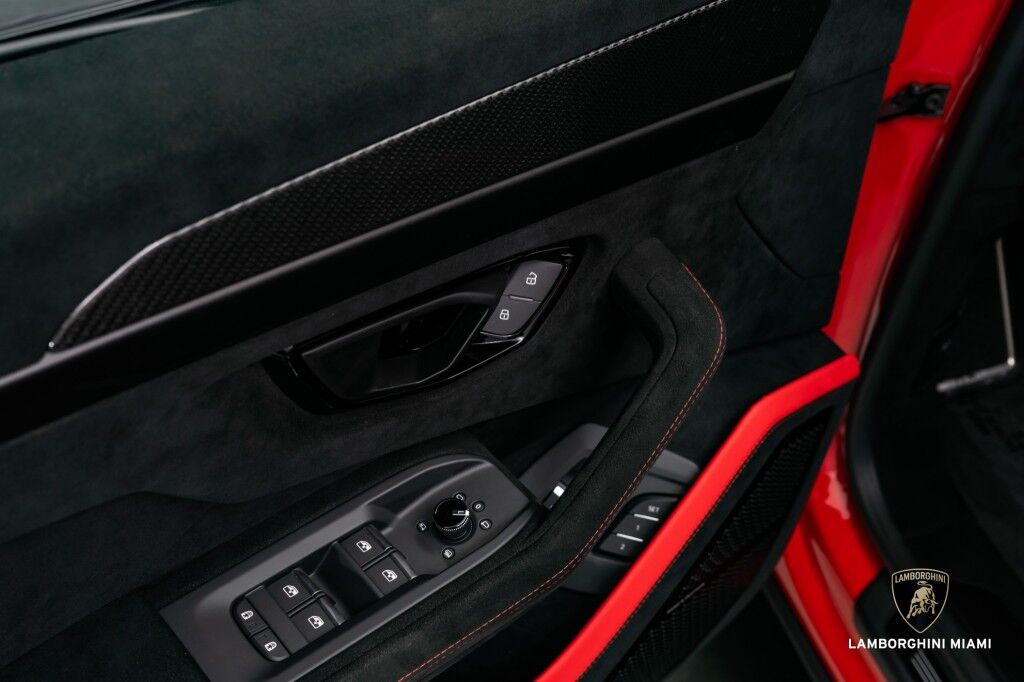 2023 Lamborghini Urus Performante North Miami Beach FL