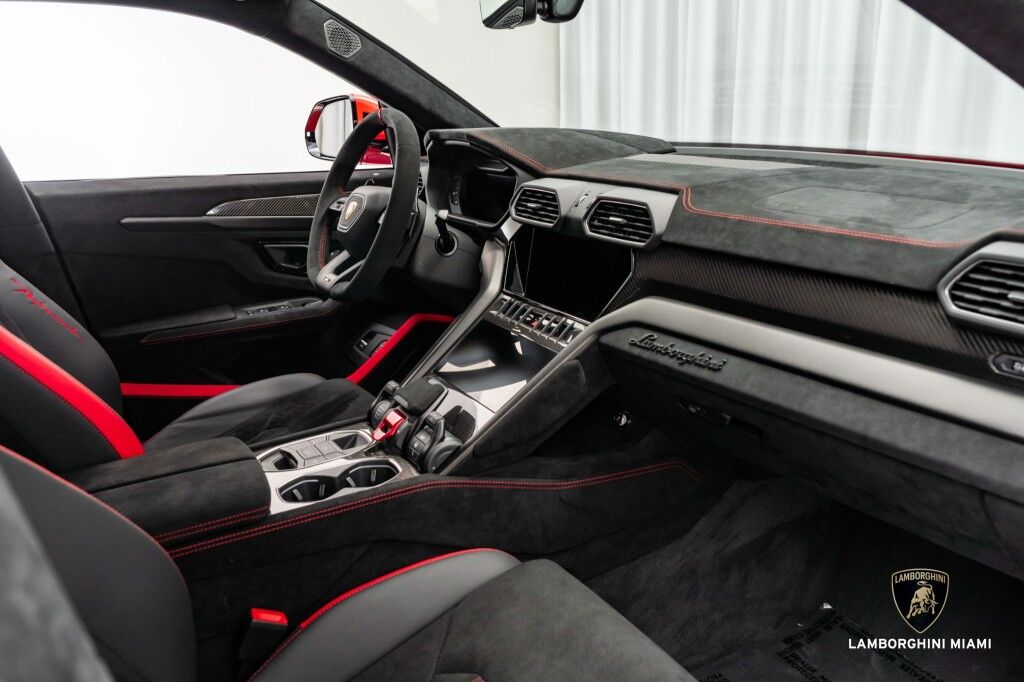 2023 Lamborghini Urus Performante North Miami Beach FL