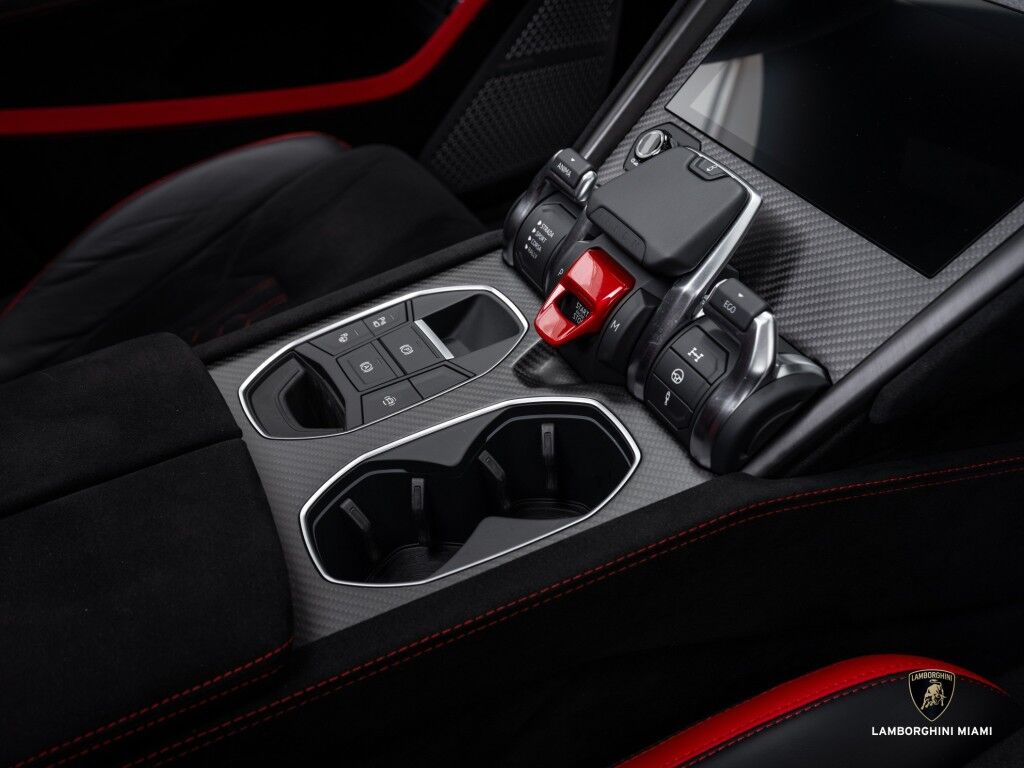 2023 Lamborghini Urus Performante North Miami Beach FL