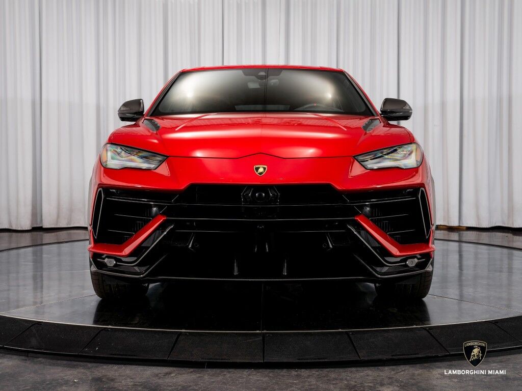 2023 Lamborghini Urus Performante