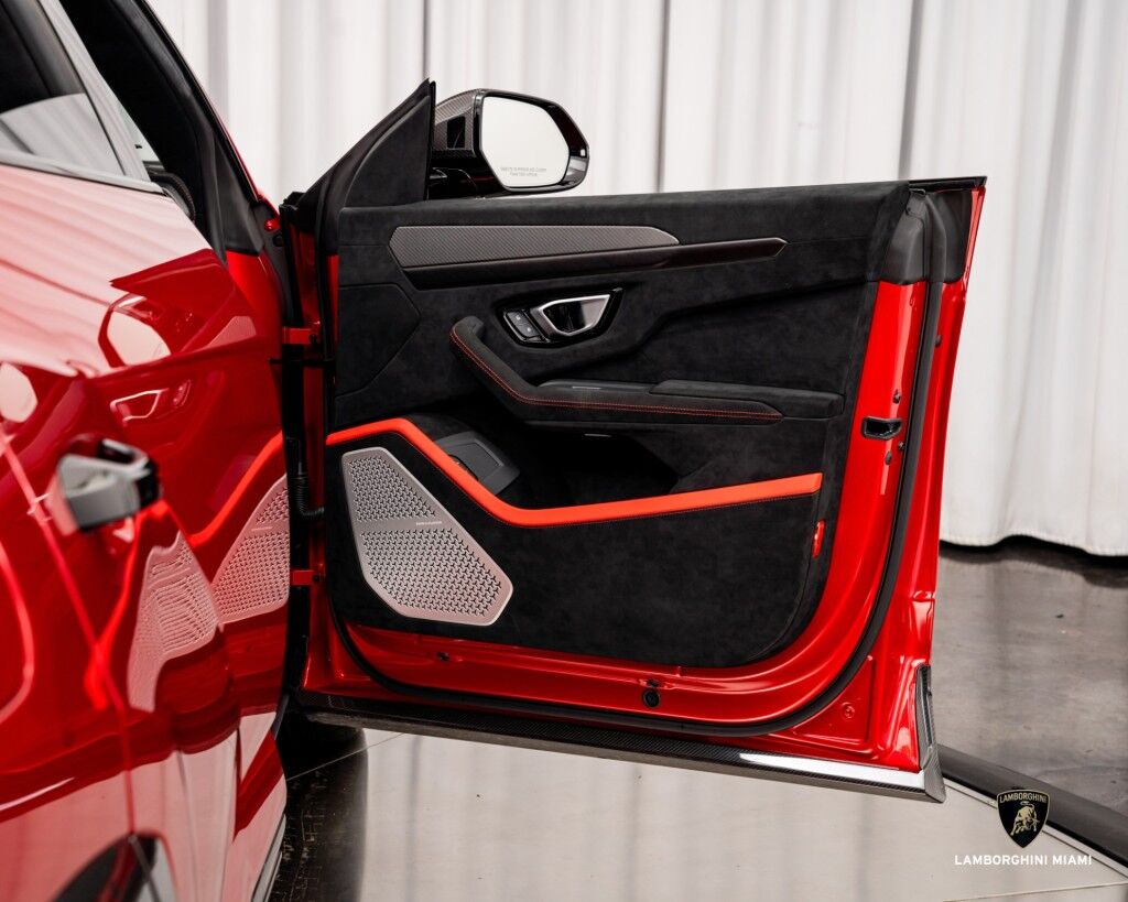 2023 Lamborghini Urus Performante North Miami Beach FL