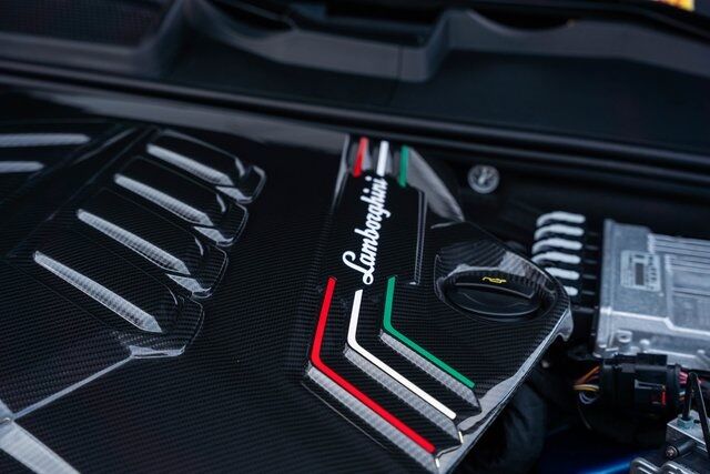 2023 Lamborghini Urus Performante Paramus NJ