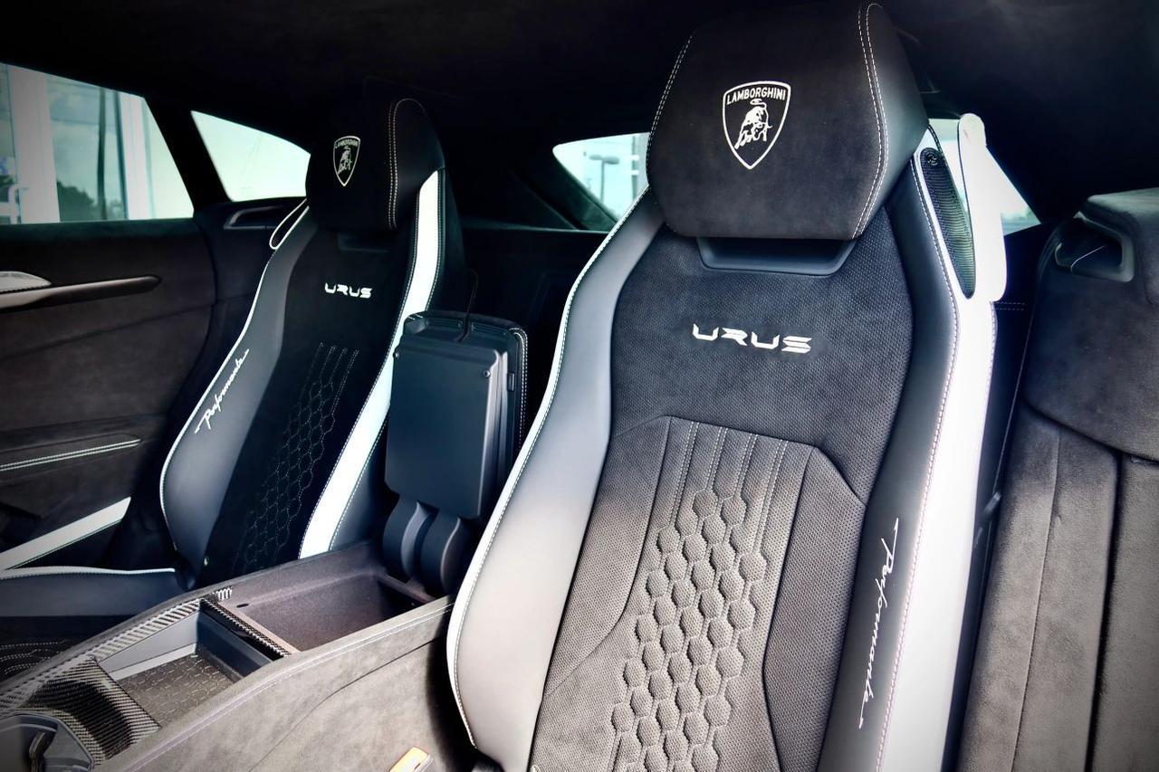 2023 Lamborghini Urus Performante Sport Utility 4D Maitland FL