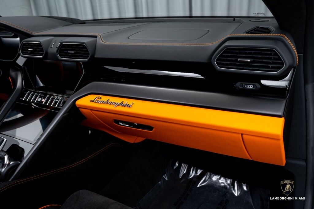 2023 Lamborghini Urus S North Miami Beach FL
