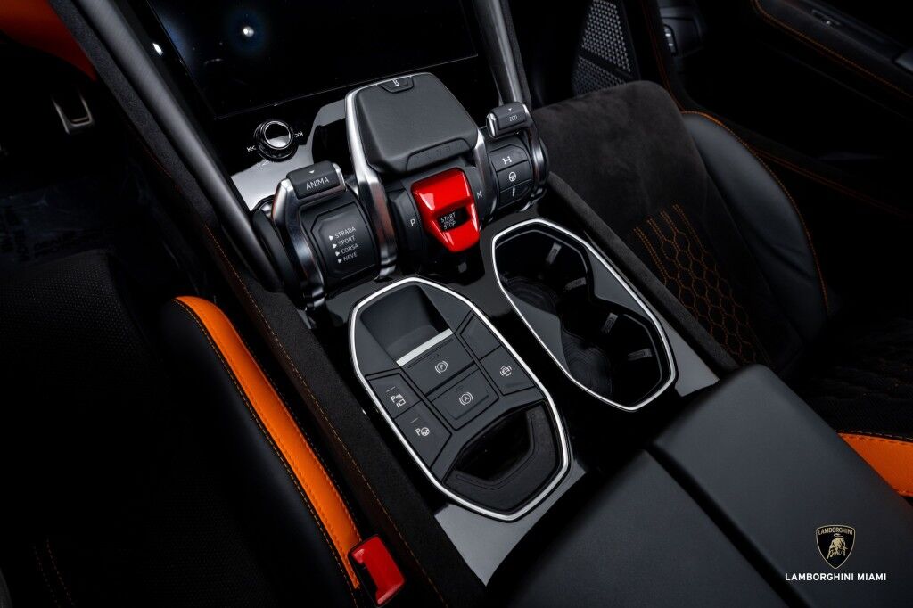 2023 Lamborghini Urus S North Miami Beach FL
