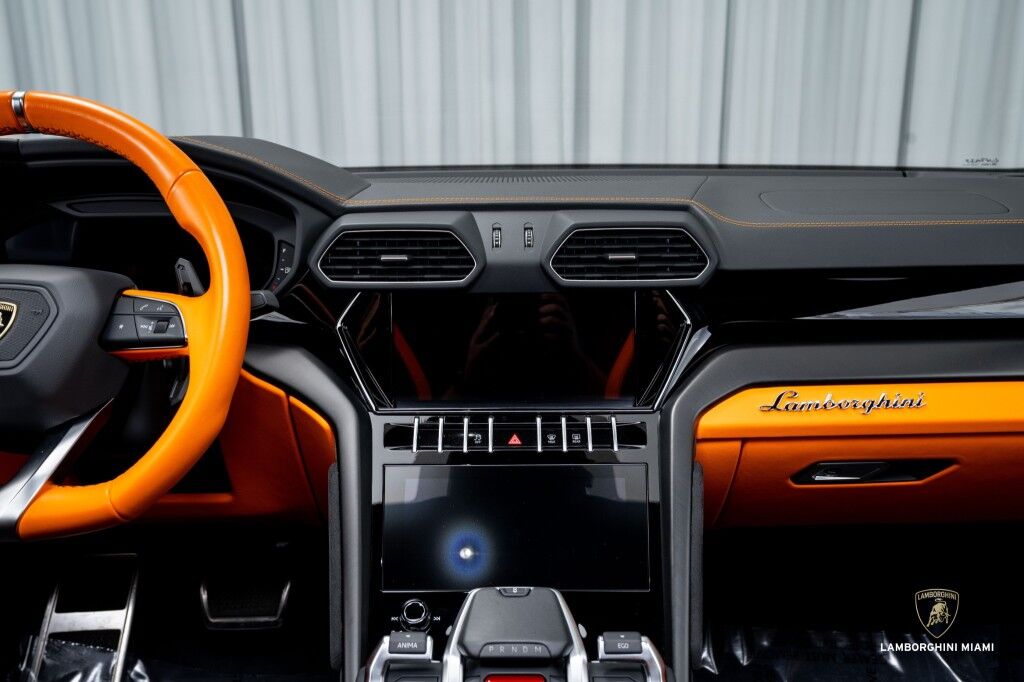 2023 Lamborghini Urus S North Miami Beach FL