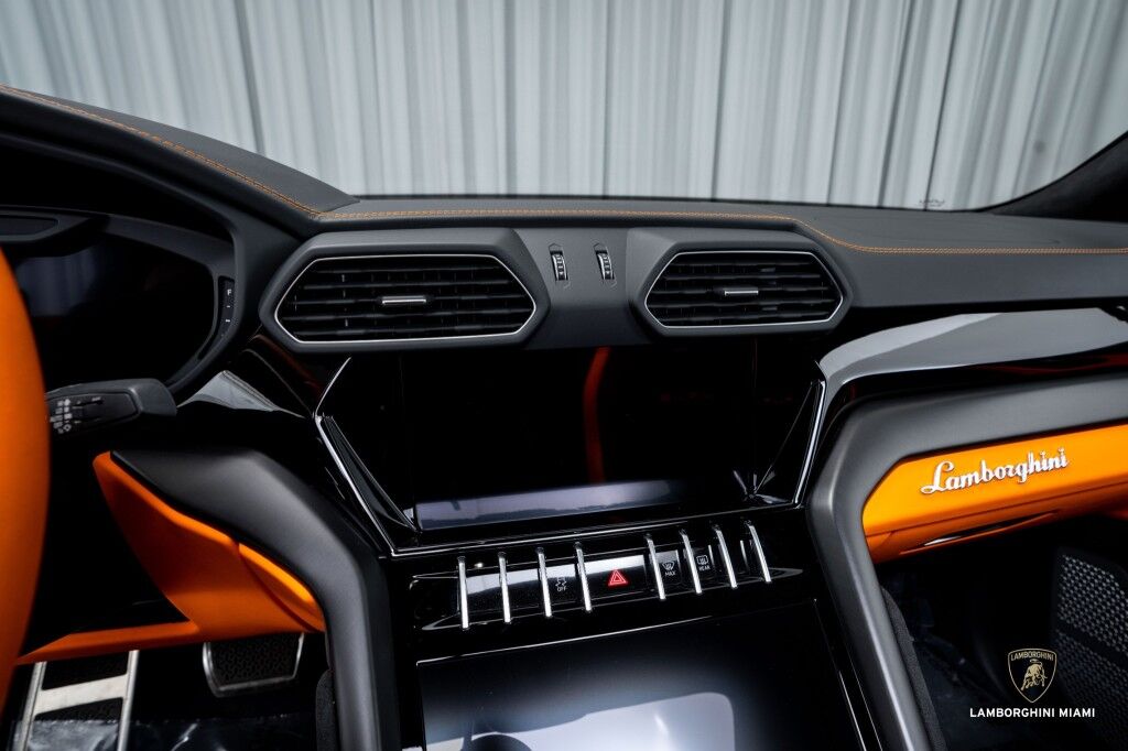 2023 Lamborghini Urus S North Miami Beach FL