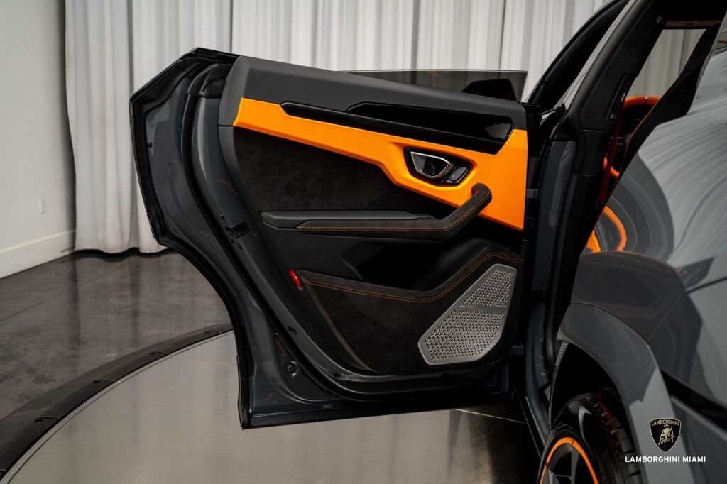 2023 Lamborghini Urus S North Miami Beach FL