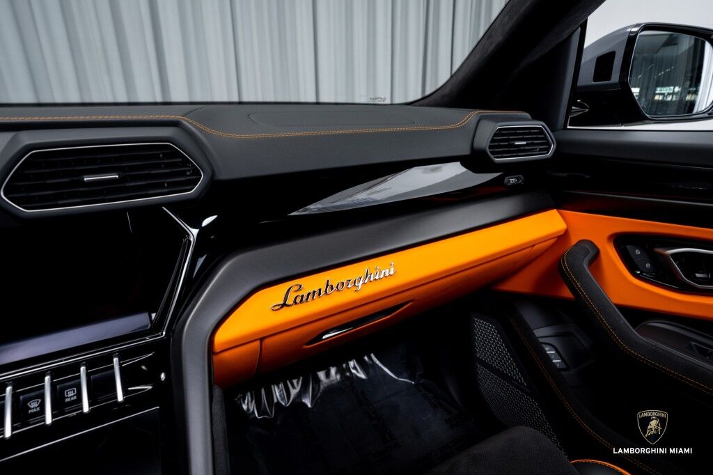 2023 Lamborghini Urus S North Miami Beach FL